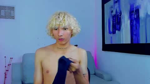 Ema Gold online show from April 2026 06:19:01 AM