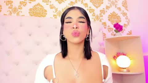 Ema Lambert  online show from October 2025 03:24:02 PM