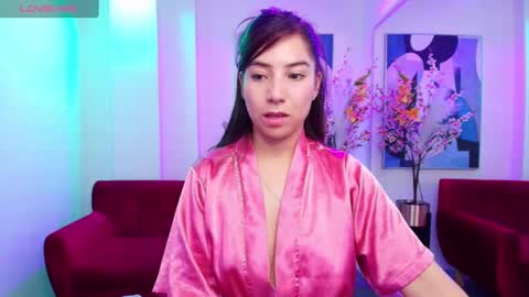Snapshot of ema_louisx chatting on February 2025 08:10:01 PM Ema louisx online show from February 2025 08:10:01 PM