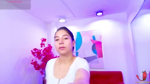 Snapshot of ema_louisx chatting on September 2025 12:29:01 PM Ema louisx online show from September 2025 12:29:01 PM
