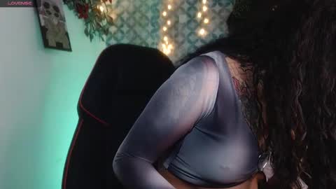 Snapshot of ema_ploxx chatting on October 2025 02:52:01 AM ema_ploxx online show from October 2025 02:52:01 AM