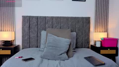 Snapshot of ema_stone65 chatting on November 2025 10:12:01 PM Ema online show from November 2025 10:12:01 PM