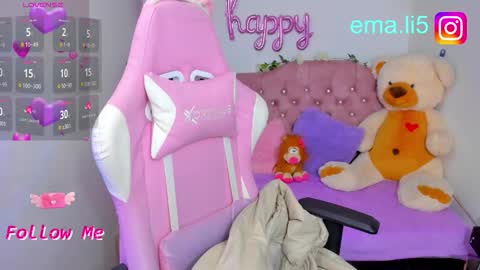 Snapshot of ema_tayy chatting on September 2025 04:22:01 AM Ema online show from September 2025 04:22:01 AM