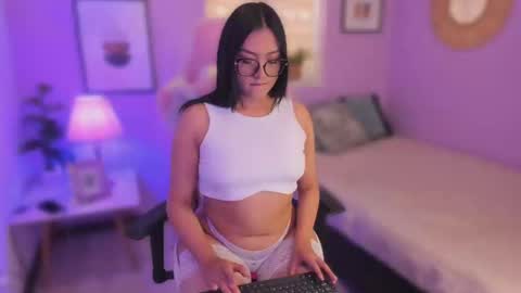 Snapshot of ema_wett chatting on September 2025 09:29:02 PM Ema online show from September 2025 09:29:02 PM