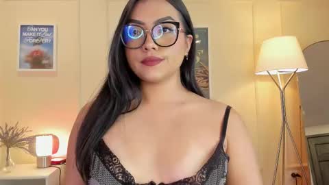 Snapshot of ema_wett chatting on December 2025 08:38:02 PM Ema online show from December 2025 08:38:02 PM