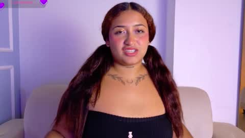 Emma online show from December 2025 08:04:02 PM