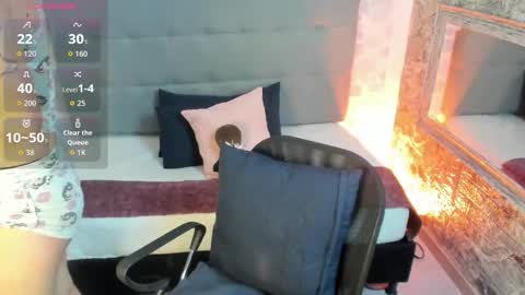 Snapshot of emahills__axelrose chatting on October 2025 01:26:02 PM emahills__axelrose online show from October 2025 01:26:02 PM