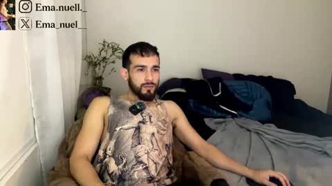 Snapshot of emanuell___ chatting on May 2026 11:33:02 PM emanuell___ online show from May 2026 11:33:02 PM