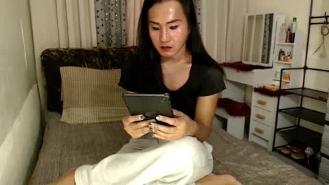 Trans cummer online show from February 2025 02:27:02 PM