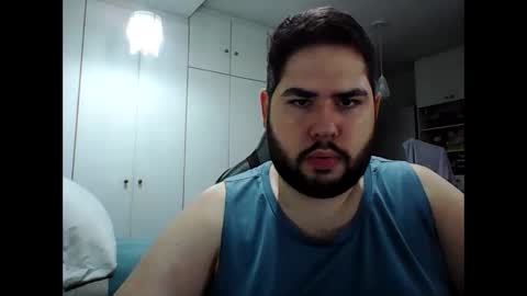 embarrassed_str8_3incher online show from April 2026 08:14:02 PM