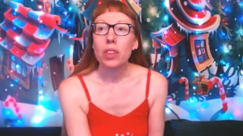 Snapshot of ember_starleena chatting on December 2024 02:11:02 PM Ember Starleena online show from December 2024 02:11:02 PM