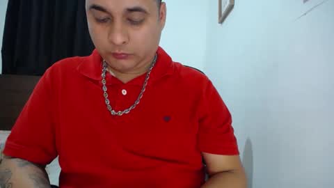 Snapshot of ember_wanda_ chatting on December 2024 02:22:02 AM Ember and Wanda online show from December 2024 02:22:02 AM