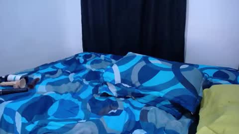 Snapshot of ember_wanda_ chatting on January 2025 04:39:01 AM Ember and Wanda online show from January 2025 04:39:01 AM