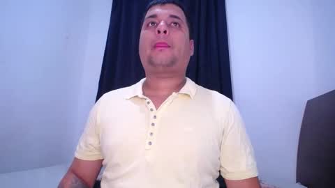 Snapshot of ember_wanda_ chatting on February 2025 01:37:01 AM Ember and Wanda online show from February 2025 01:37:01 AM
