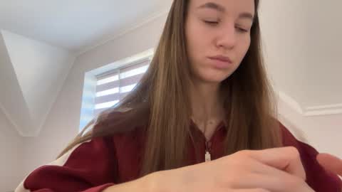 Snapshot of emberfamn chatting on November 2025 11:34:01 AM Alina online show from November 2025 11:34:01 AM