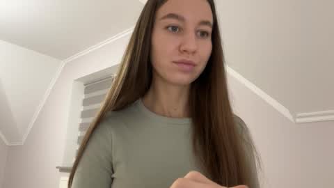 Snapshot of emberfamn chatting on November 2025 03:12:01 PM Alina online show from November 2025 03:12:01 PM