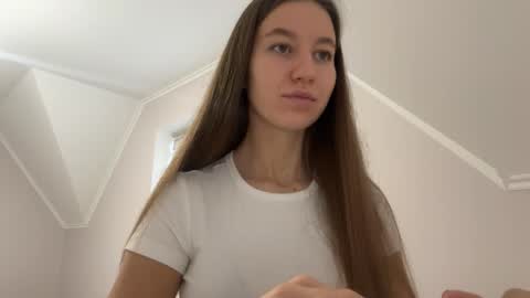 Snapshot of emberfamn chatting on November 2025 11:54:01 AM Alina online show from November 2025 11:54:01 AM