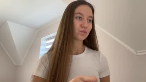 Snapshot of emberfamn chatting on November 2025 01:21:02 PM Alina online show from November 2025 01:21:02 PM