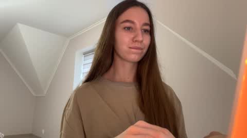 Snapshot of emberfamn chatting on December 2025 12:03:02 PM Alina online show from December 2025 12:03:02 PM