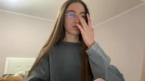 Alina online show from April 2026 10:36:02 PM