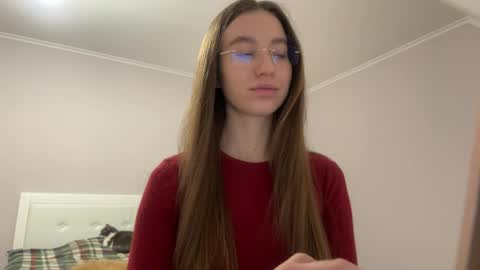 Alina online show from May 2026 06:35:02 PM