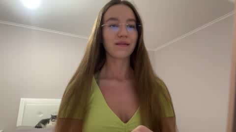 Alina online show from May 2026 06:13:02 PM