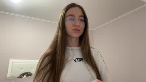 Alina online show from May 2026 07:55:02 PM