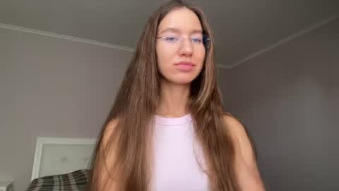 Alina online show from June 2026 11:52:01 AM