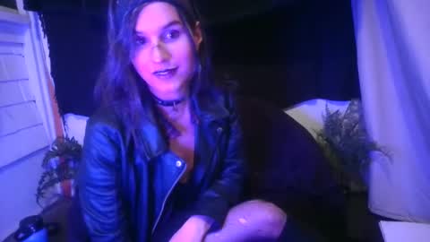 Snapshot of embers_of_eternity chatting on December 2024 07:47:01 AM Ellie online show from December 2024 07:47:01 AM