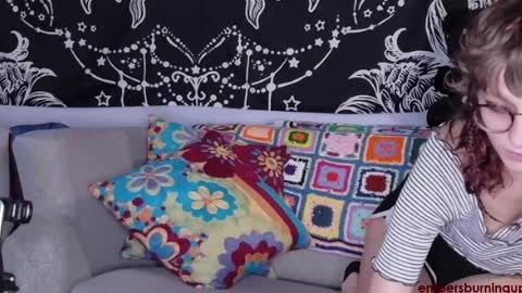 Embersburningup online show from May 2026 12:37:01 AM