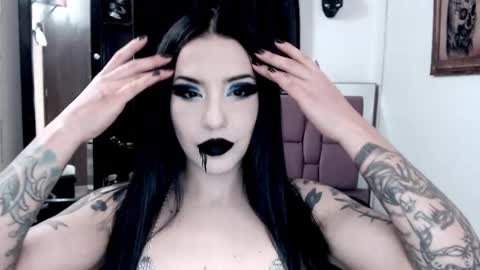 Emerald Black online show from September 2025 07:07:01 AM