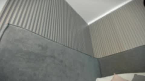 emelie_89 online show from May 2026 11:18:02 AM