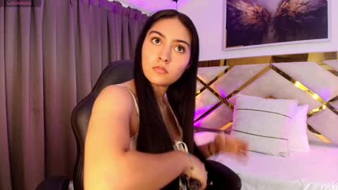 Emily  online show from May 2026 09:04:01 AM