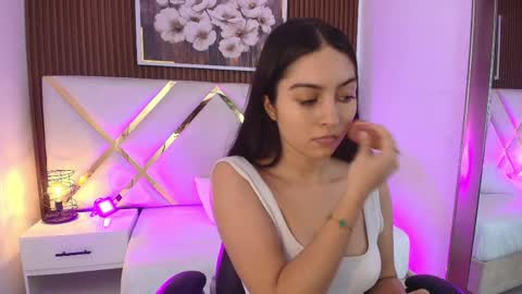 Emily  online show from May 2026 06:31:02 AM