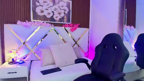 Emily  online show from July 2026 07:55:01 AM