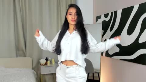 Adel online show from November 2025 07:07:03 AM