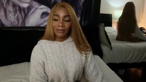 anyelii  online show from December 2025 08:53:01 AM