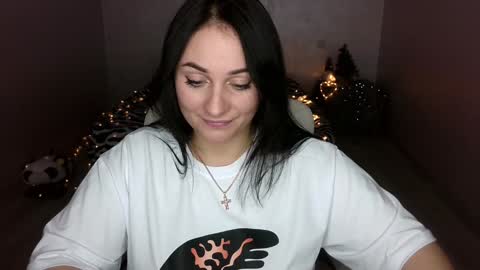 Emely online show from January 2025 05:23:02 AM