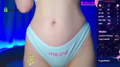 Snapshot of emelycrystal chatting on February 2026 02:37:02 AM Emely online show from February 2026 02:37:02 AM