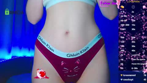 Snapshot of emelycrystal chatting on February 2026 03:40:02 AM Emely online show from February 2026 03:40:02 AM