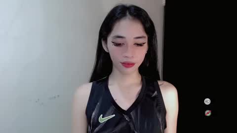 Snapshot of emelyn_fuckdoll chatting on December 2024 07:59:02 PM Scarlett online show from December 2024 07:59:02 PM