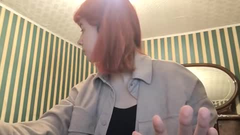 Emely online show from February 2026 04:33:01 PM