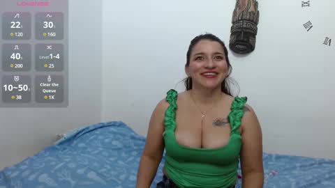 Snapshot of emelyross_ chatting on January 2025 06:15:02 AM emely ross online show from January 2025 06:15:02 AM