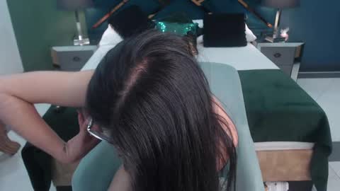 Danna online show from February 2025 01:01:01 PM