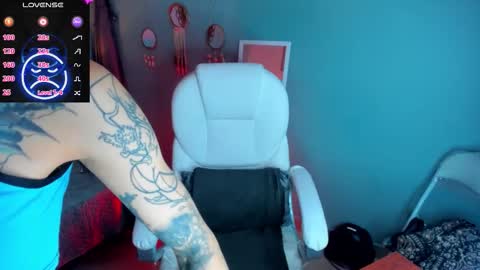 Esmeralda online show from February 2026 01:17:01 PM