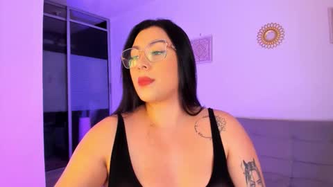 emi_carter online show from December 2025 09:21:02 PM