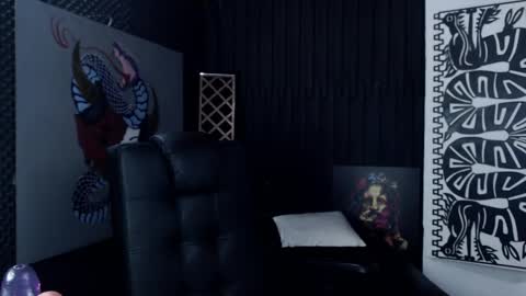 Snapshot of emiantonella_ chatting on February 2025 09:10:01 PM Antonella online show from February 2025 09:10:01 PM