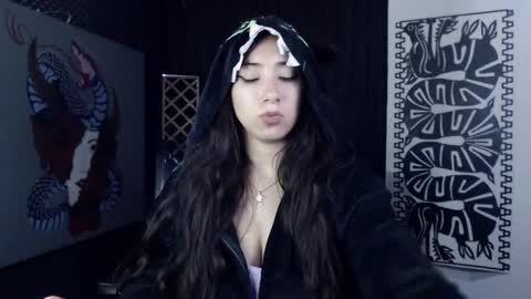 Snapshot of emiantonella_ chatting on March 2025 09:38:01 PM Antonella online show from March 2025 09:38:01 PM