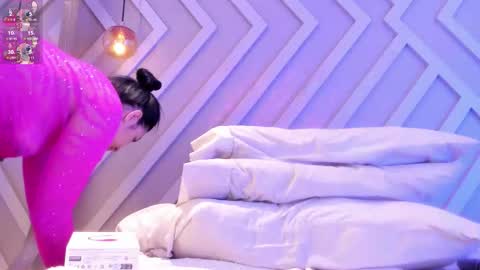 Snapshot of emiily_monroe chatting on September 2025 10:40:01 AM Emily online show from September 2025 10:40:01 AM