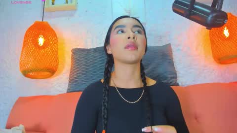 Emily online show from September 2025 12:09:02 PM